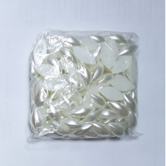 Стразы Жемчуг (ромбики половинки) 12*24мм 100 гр