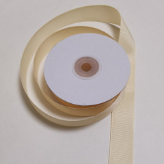 Лента репсовая 25мм*25ярд КРЕМОВЫЙ