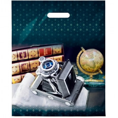 Пакет полиэтиленовый с вырубной ручкой 38х47 см Фокус ламинация